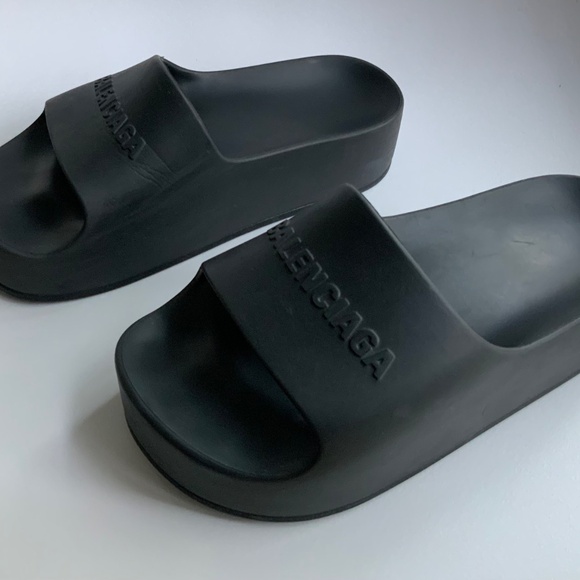 Balenciaga Mono logo-embossed rubber platform slides - Size 7.5 - Picture 3 of 4